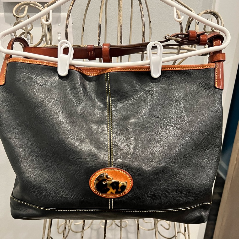 Dooney & Bourke Lg Fairfield Champsac